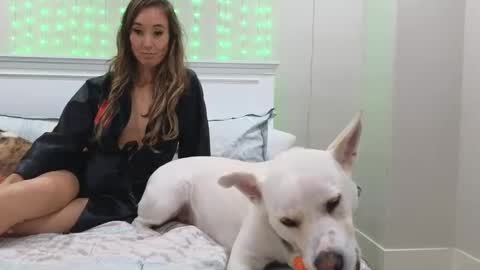 Snapshot of christy_love chatting on 09-23-25, 01:52 Christy Love online show from 09-23-25, 01:52