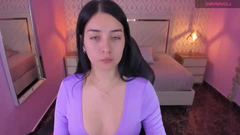 Snapshot of christy_teigen chatting on 10-31-25, 07:26 CHRISTY online show from 10-31-25, 07:26