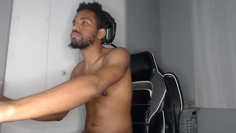 Snapshot of chrisvacherx chatting on 12-11-24, 07:57 ChrisVacherx online show from 12-11-24, 07:57