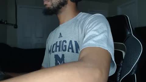 Snapshot of chrisvacherx chatting on 09-12-25, 02:44 ChrisVacherx online show from 09-12-25, 02:44