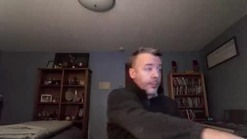 chrisw8121 online show from 11-26-25, 07:37