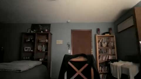 Snapshot of chrisw8121670385 chatting on 02-20-26, 05:15 Chris online show from 02-20-26, 05:15