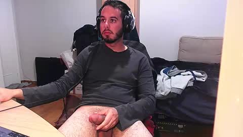 Chromefox123 online show from 12-19-25, 12:12