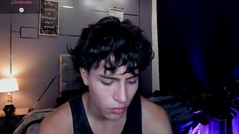 chrristopher77 online show from 12-02-25, 02:34