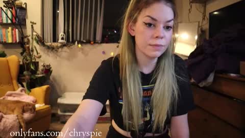 Chrys online show from 10-18-25, 05:32