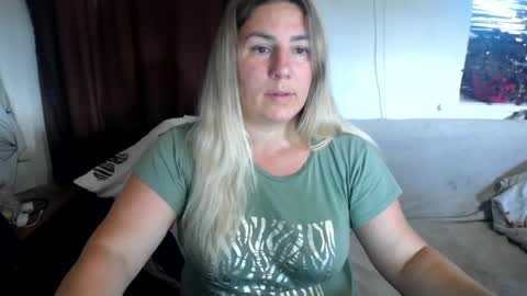 Diana online show from 06-18-26, 03:38
