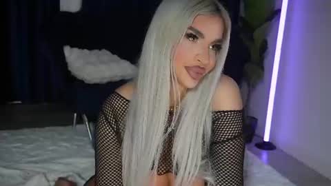 Chrystal online show from 06-16-26, 08:44