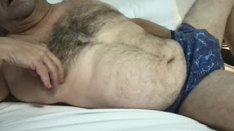 Snapshot of chubbeebear chatting on 12-15-25, 06:12 lOOking4me online show from 12-15-25, 06:12