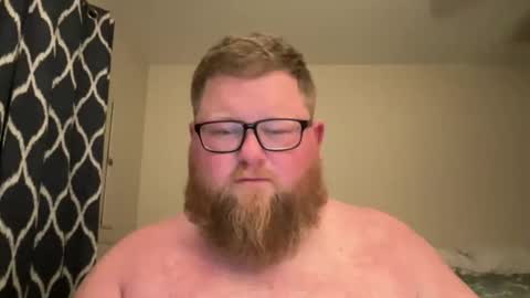 Snapshot of chubbsguy92 chatting on 10-29-25, 01:52 chubbsguy92 online show from 10-29-25, 01:52