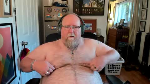 Chubby online show from 09-28-25, 12:49