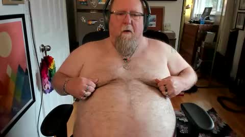 Chubby online show from 10-25-25, 10:04