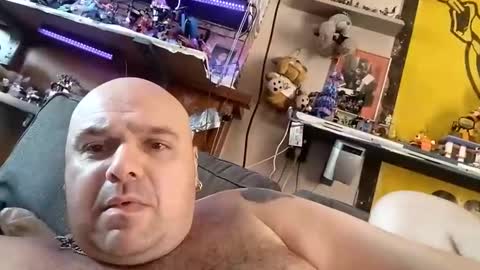 chubbyman43 online show from 06-02-26, 08:38