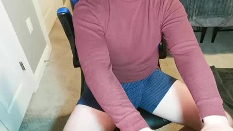 Snapshot of chuck0781 chatting on 02-19-25, 02:33 chuck online show from 02-19-25, 02:33