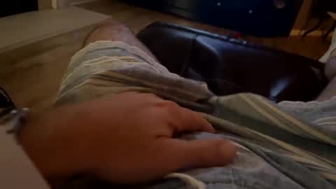 Snapshot of chucktownguy81 chatting on 01-01-25, 01:58 chucktownguy81 online show from 01-01-25, 01:58