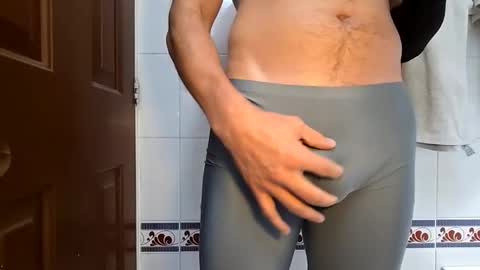 Jhonnyy online show from 04-14-26, 04:13