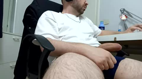 ciccioita97 online show from 04-22-26, 08:21