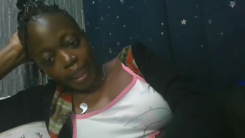 Snapshot of cilia_petite chatting on 02-13-25, 11:26 cilia petite online show from 02-13-25, 11:26