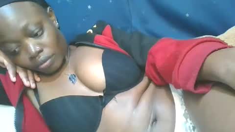 Snapshot of cilia_petite chatting on 09-16-25, 10:22 cilia petite online show from 09-16-25, 10:22