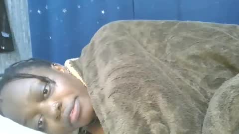 Snapshot of cilia_petite chatting on 11-06-25, 08:10 cilia petite online show from 11-06-25, 08:10