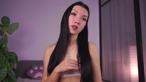   L  online show from 11-03-25, 04:25