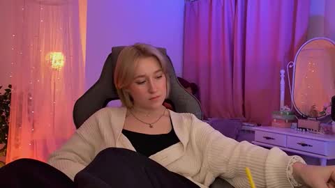 Cin Bellamy online show from 03-11-26, 05:02