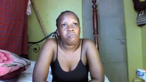 Snapshot of cinddy_14 chatting on 01-16-25, 08:00 cinddy 14 online show from 01-16-25, 08:00