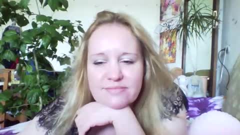 cinderella1204 online show from 09-09-25, 11:10