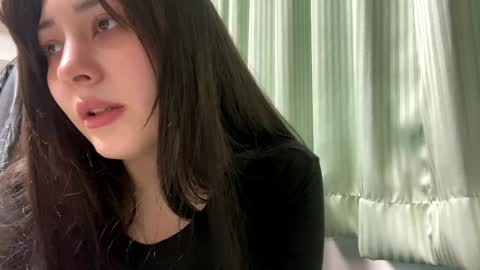 Snapshot of cindieknous chatting on 05-15-26, 11:56 Lin online show from 05-15-26, 11:56