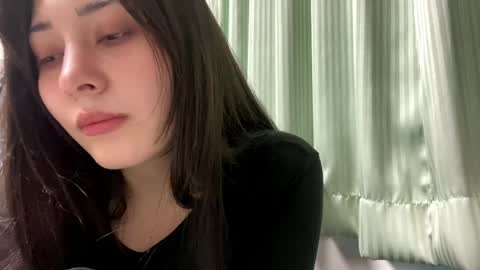 Snapshot of cindieknous chatting on 05-16-26, 01:02 Lin online show from 05-16-26, 01:02