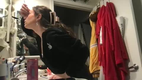 Carmen online show from 04-06-26, 10:11