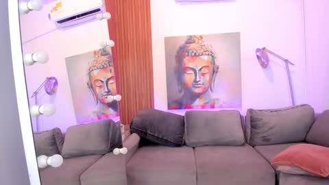 Cintia online show from 11-25-25, 12:16