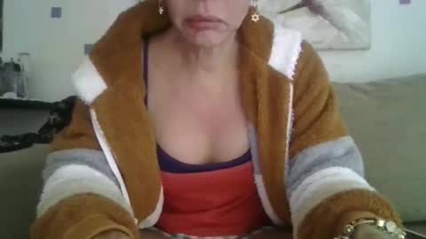 cinthia2525 online show from 06-11-26, 08:23