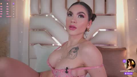 Cinthia online show from 02-10-26, 05:11