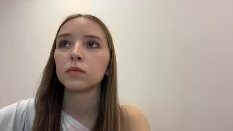 Aurora online show from 04-18-26, 07:07