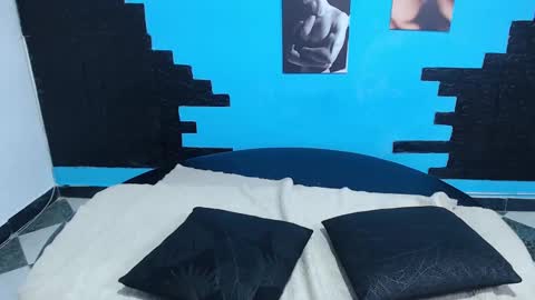 Snapshot of cinthya_dan chatting on 10-22-25, 06:18 Cinthya online show from 10-22-25, 06:18