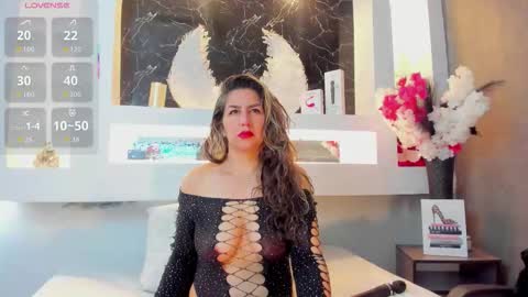 Cinthya  online show from 10-16-25, 01:01