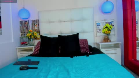 cinthya_walker1 online show from 04-07-26, 02:50