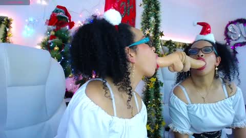 Snapshot of cintia_holms chatting on 12-19-24, 05:08 Cintia online show from 12-19-24, 05:08