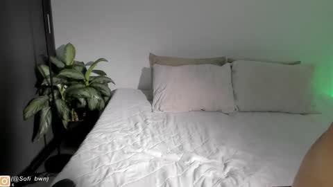 Sofia OF    online show from 11-12-25, 08:19