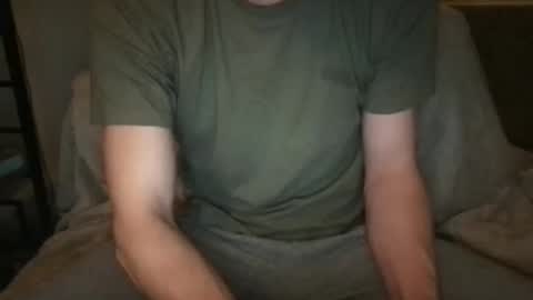 Snapshot of circumsizedbandit chatting on 10-12-25, 01:32 circumsizedbandit online show from 10-12-25, 01:32