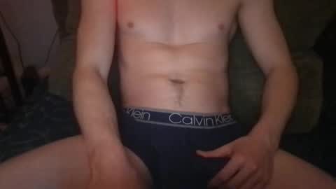 Snapshot of circumsizedbandit chatting on 11-30-25, 02:15 circumsizedbandit online show from 11-30-25, 02:15