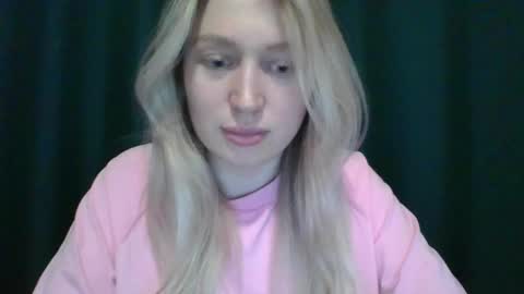 Snapshot of citrusblissss chatting on 03-07-25, 03:18 citrusblissss online show from 03-07-25, 03:18