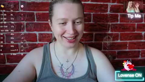 Snapshot of citrusblissss chatting on 06-18-26, 03:07 citrusblissss online show from 06-18-26, 03:07