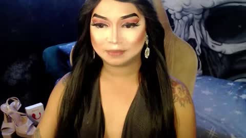 QUEEN CESS online show from 12-22-25, 01:52