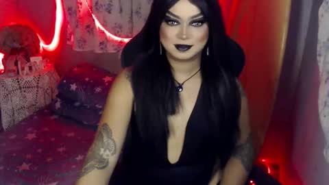 Snapshot of cj_parker69 chatting on 04-23-26, 05:37 QUEEN CESS online show from 04-23-26, 05:37