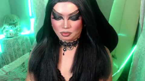 QUEEN CESS online show from 06-22-26, 06:05