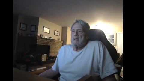 Snapshot of cjscout chatting on 12-16-24, 05:49 cjscout online show from 12-16-24, 05:49