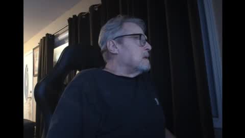 Snapshot of cjscout chatting on 12-22-24, 07:54 cjscout online show from 12-22-24, 07:54