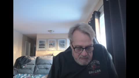 Snapshot of cjscout chatting on 12-29-24, 11:18 cjscout online show from 12-29-24, 11:18