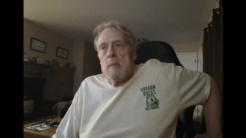 Snapshot of cjscout chatting on 02-04-25, 02:39 cjscout online show from 02-04-25, 02:39